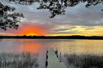 Image de Midcoast Maine Lakefront Cottage in the Woods
