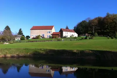 Image de - Le pré des vergnes- Les 2 Coqs avec étang de pêche- 4****