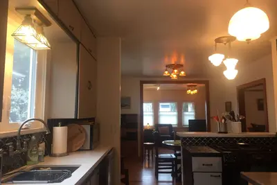 Image de Gorgeous cheerful 2br/2ba in great part of North Oakland