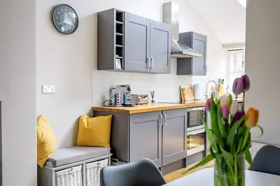 Image de 3 Darnborough Street - a family break that sleeps 4 guests in 2 bedrooms