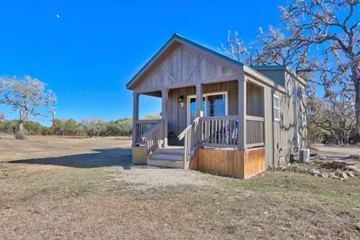 Image de Cypress Creek Cabin at The Ranch at Wimberley - Sleeps 4!