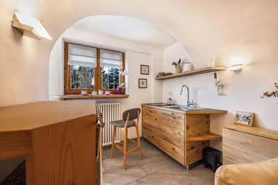 Image de Appartement \"Mariagrazia\" avec vue sur la montagne, jardin et bain turc