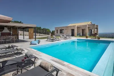 Image de Tarantino Villa | 3 Bed | Lithakia | Private Pool