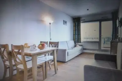 Image de Studio 4 personnes dans résidence avec piscine