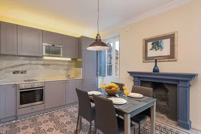 Independence Azure - 1 Bedroom Apartment - Church And Sea View