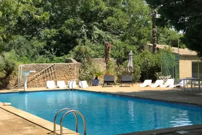 Image de Maison du Xviii siècle, entièrement rénovée et climatisée, avec grande piscine