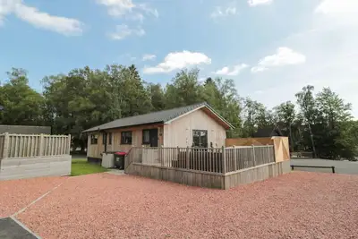 Image de The Woodside, pet friendly, with hot tub in Otterburn