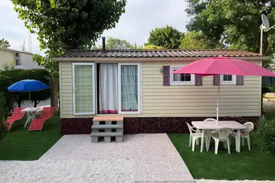 Image de 200 meters from the Beach and Marineland