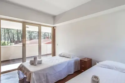 Image de Villa de luxe Aroeira | 4 chambres | Villa Buganvilia Ii | Piscine privée | Près du Golf Resort
