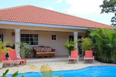 Image de Spend your winter in a warm Caribbean villa with pool, near beaches and shops