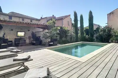 Image de Le 115, maison de maître climatisée et sa cour intérieure avec piscine