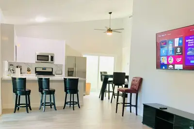 Image de Spacious Miami House/5 mins from Marina/Ocean/Pool/Tennis