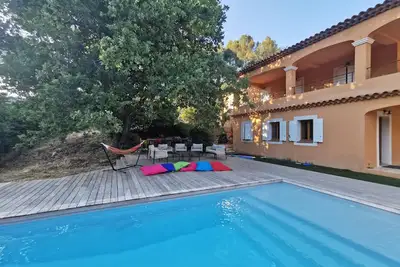 Image de Villa provençale climatisée pour vacances paisibles en famille ou entre amis