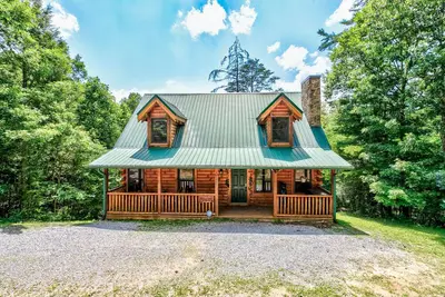 Image de New! Spacious & Secluded! Wifi, Hot Tub, Fire Pit!