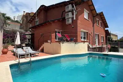 Image de Cute Apartment, garden & pool 20 km from Barcelona