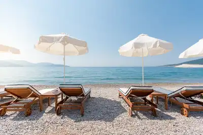 Image de Lustica Bay Central
