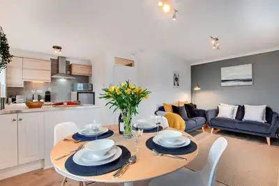 Image de Beach Escape - Deux Chambres Appartement, Couchages 4