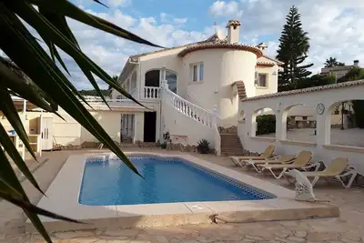 Image de The Villa Sahara is located in a quiet residential street (dead end).