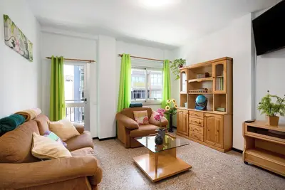 Image de Appartement moderne \"Santa Cruz Centro\" au centre-ville avec connexion Wi-Fi et balcon.