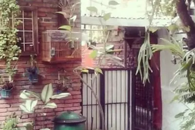 Image de villas à batu indonesia Homestay Real une chambre double