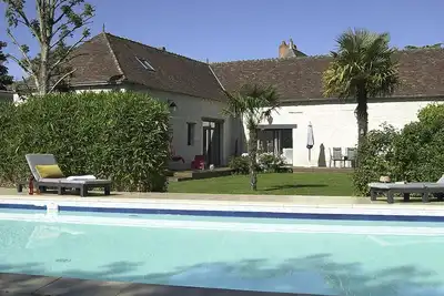 Image de Gite de charme Pierre de Ronsard  entre la Touraine et le Poitou