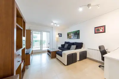 Image de 2 Bedroom ground floor Apartment, close to the 18th green and clubhouse.