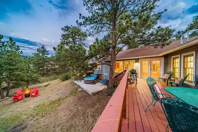 Image de 3br near lake w/ hot tub, views, deck, fire pit