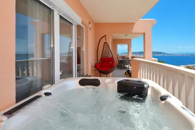Apartment Sun - with Jacuzzi and sea wiev