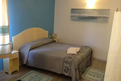 Image de climatisé de deux chambres à 85 mètres de la plage entre Cagliari et Villasimus