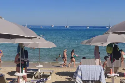 Image de In the green and within walking distance of the beach App Edoardo