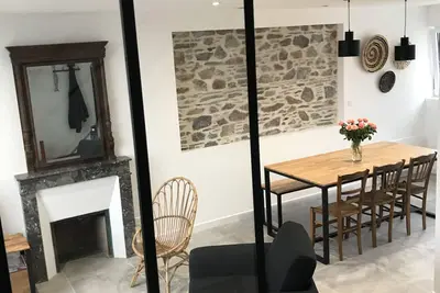 Image de Maison typique au coeur de Saint Gilles à proximité de la plage