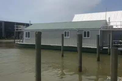 Image de Joat 4 - House Boat in Venice Marina