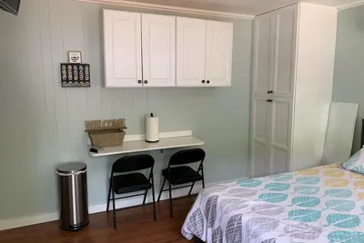Image de Tiny House close to restaurants!