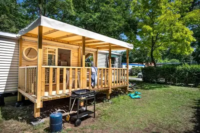 Image de Mobil-home Confort Tv 3ch | Confort - 30m² - terrasse couverte - Tv - plancha 6 personnes