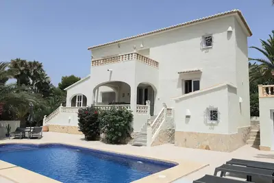 Image de Casa Verde, cozy holiday home with private heated pool in Javea