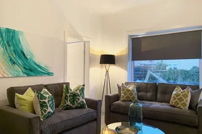 Image de Hillington Central - stylish 3 bedroom apartment