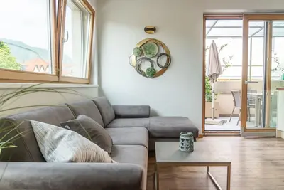 Image de Vacation apartment with very large sun-drenched terrace + garage near Merano