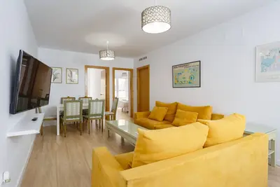 Colon15 Family Home by Cadiz4Rentals