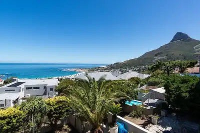 Image de Spacious Camps Bay Apartment with Amazing Views!