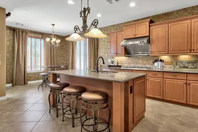 Image de Tuscan Getaway in the Heart of Gilbert!