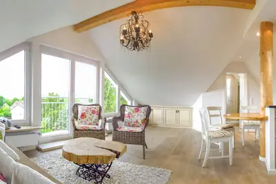Image de Romantische Dachgeschosswohnung mit Blick auf See und Säntis