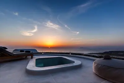 Villa de luxe a Santorin | Villa Vinea | 3 chambres | Jacuzzi exterieur | Fira