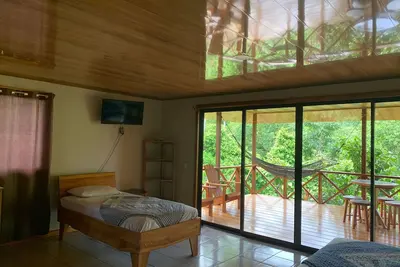 Image de Villa avec vue sur la forêt primaire