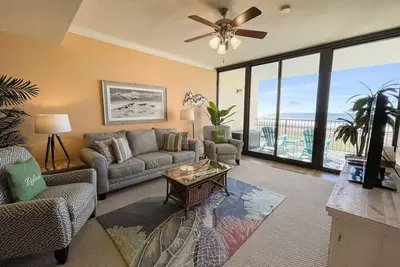 Family Friendly 6th Floor Gulf Front Condo at Holiday Isle on Dauphin Island