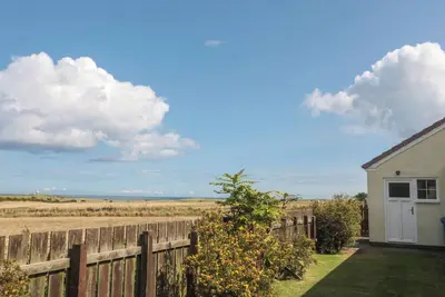 Image de Island View Cottage, pet friendly, with a garden in High Hauxley