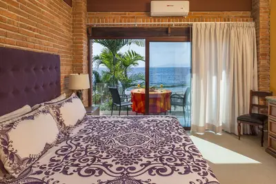 Image de Right on los muertos beach amazing view condo
