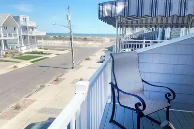 Image de Beautiful 4-bedroom, beach block home in Sea Isle City!