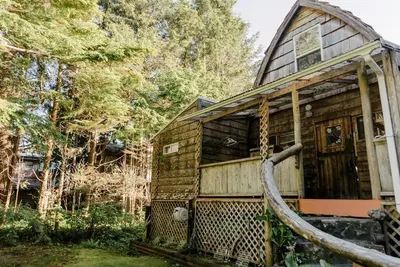 Image de Michel's Cabin, Tofino B. C.