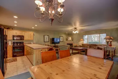 Image de Spacious Condo in Las Palmas Resort
