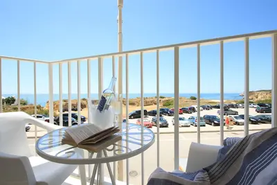 Image de Beach Holidays apartment, fantastic sea views, Last minute discount 20% in June